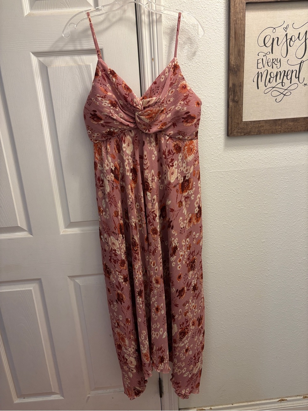 Eyeshadow Dusty Rose Floral Twist-Front Maxi Dress